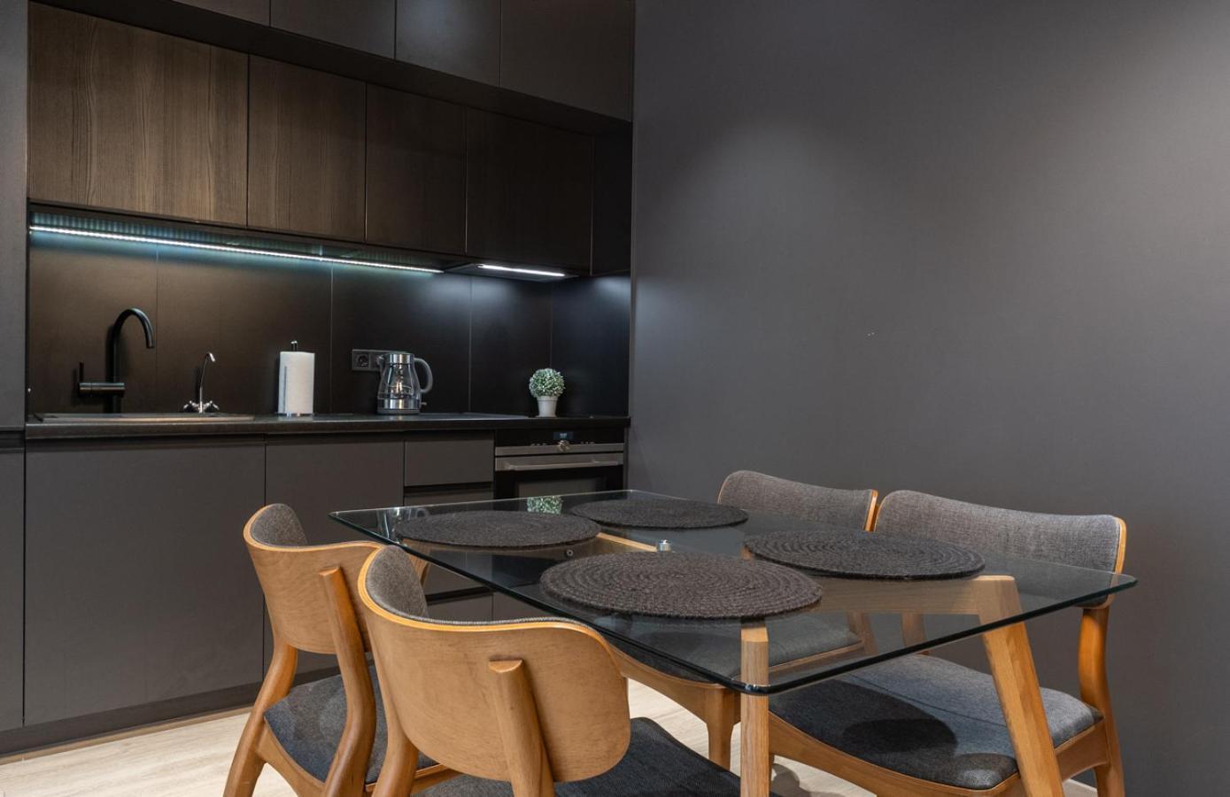 Royal Tower Residence Big Vip Apartment In Center Floor 27 Kiev Exterior foto