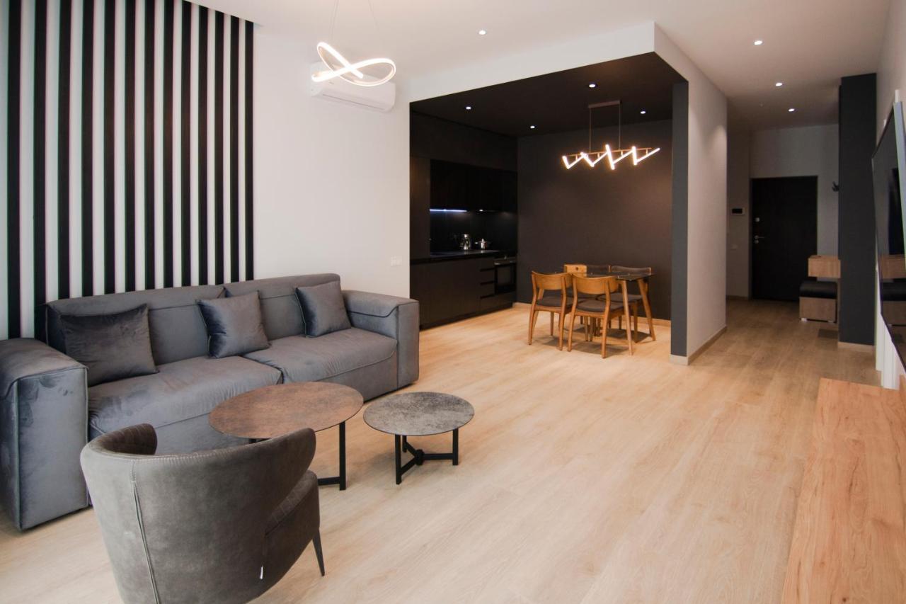 Royal Tower Residence Big Vip Apartment In Center Floor 27 Kiev Exterior foto