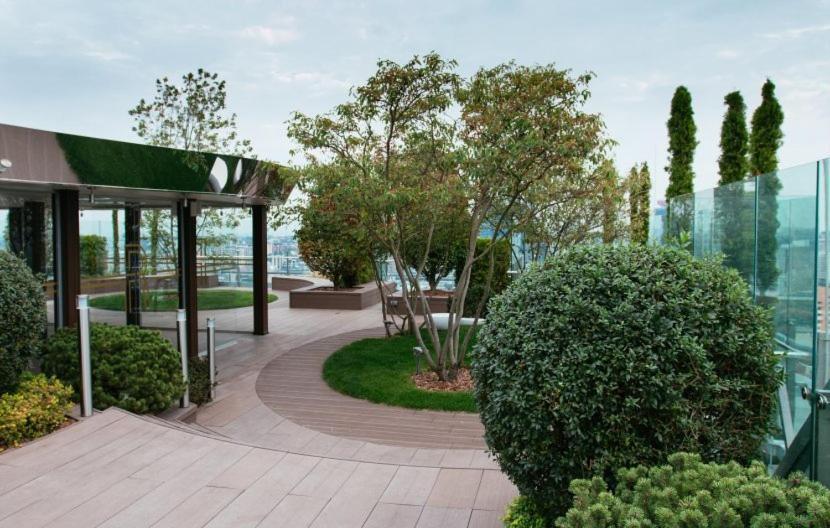 Royal Tower Residence Big Vip Apartment In Center Floor 27 Kiev Exterior foto